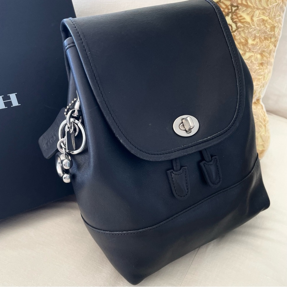 Coach - vintage Y2K Restored Black Leather Backpack with Silver hardware.